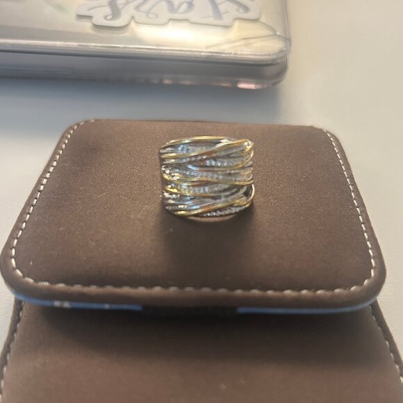 New Silver and Gold Designed Ring Size 6 - Picture 1 of 3
